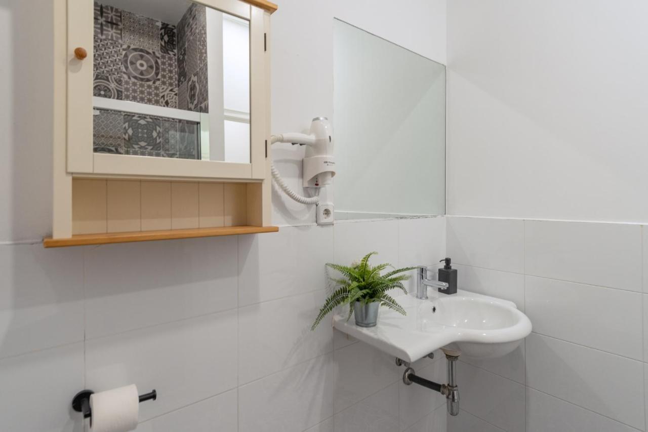 Francina Groups Teatro Real, By Monaro***** Apartment Madrid Luaran gambar